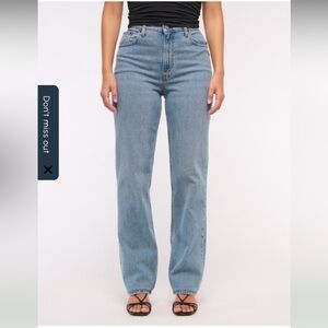 Abercrombie & Fitch Curve Love Ultra High Rise 90s Straight Jean